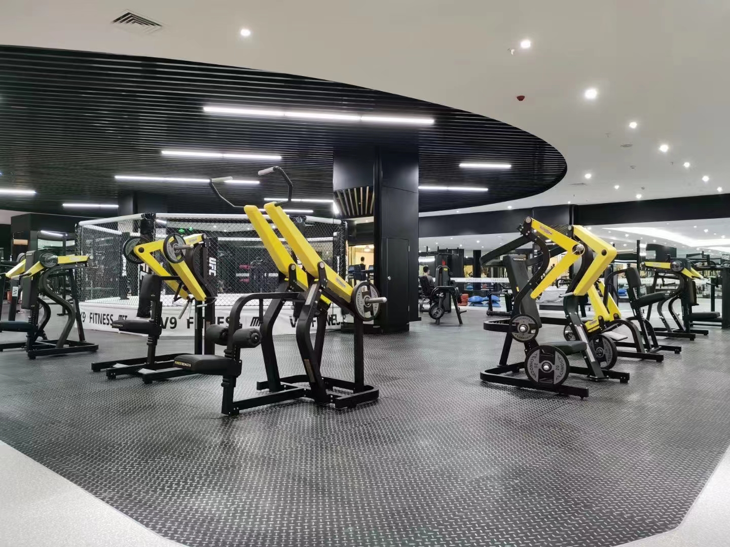 「劉畊宏女孩」正在點燃居家健身行業的焦慮 