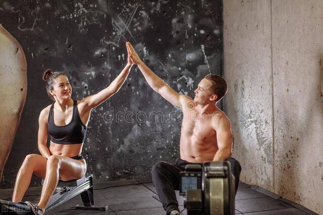 家里置辦一臺劃船機，可代替跑步機、健身車！而且還有4大好處 